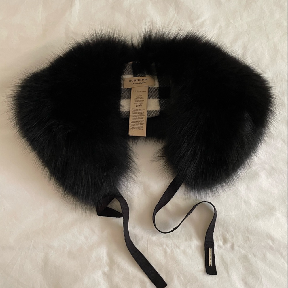 BURBERRY, BLACK FOX FUR SCARF, PLAID LINING